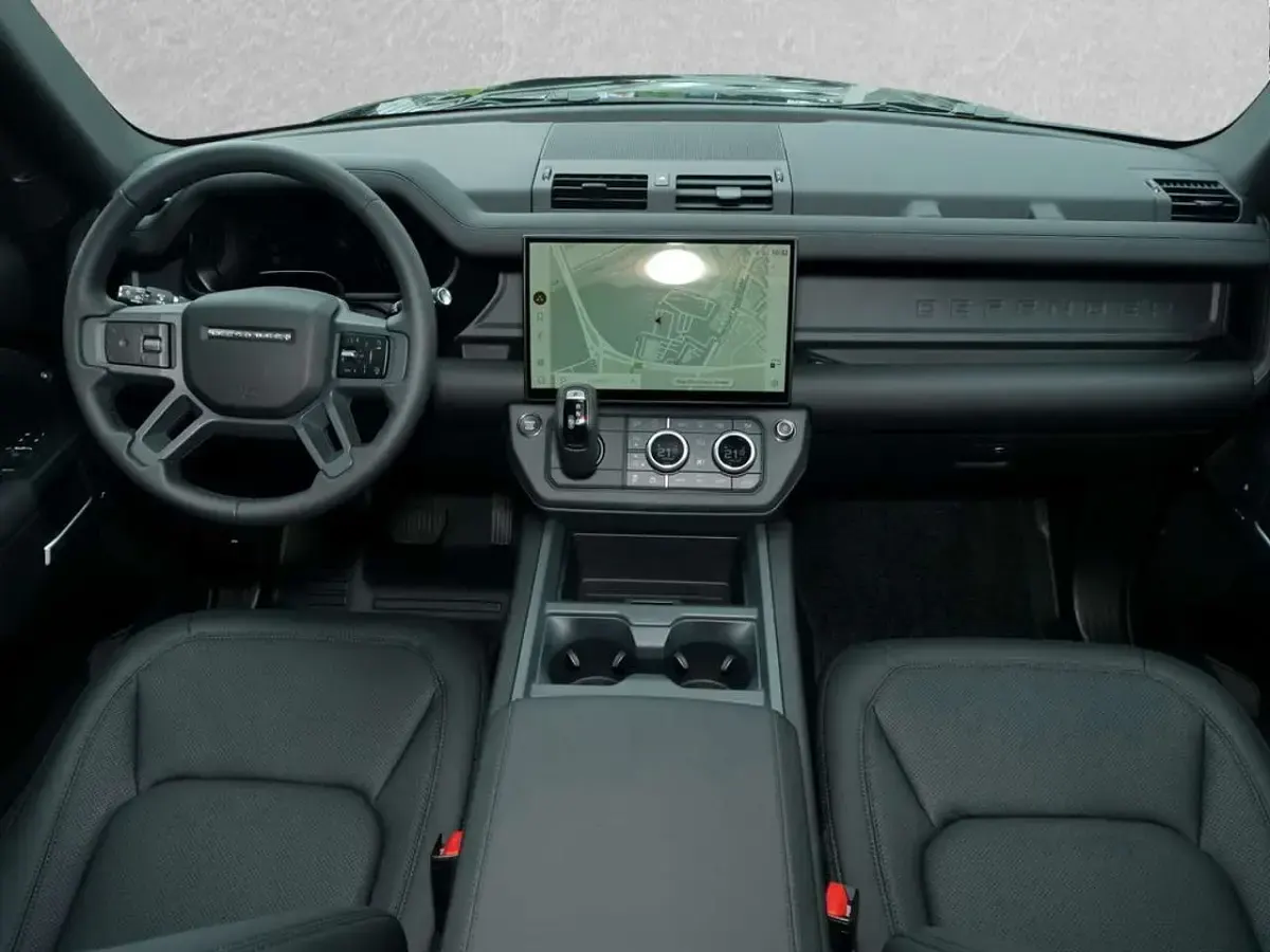 Gebraucht Land Rover Defender SE Dynamic 249 PS (183 kW) 2026 Santorini black SUV