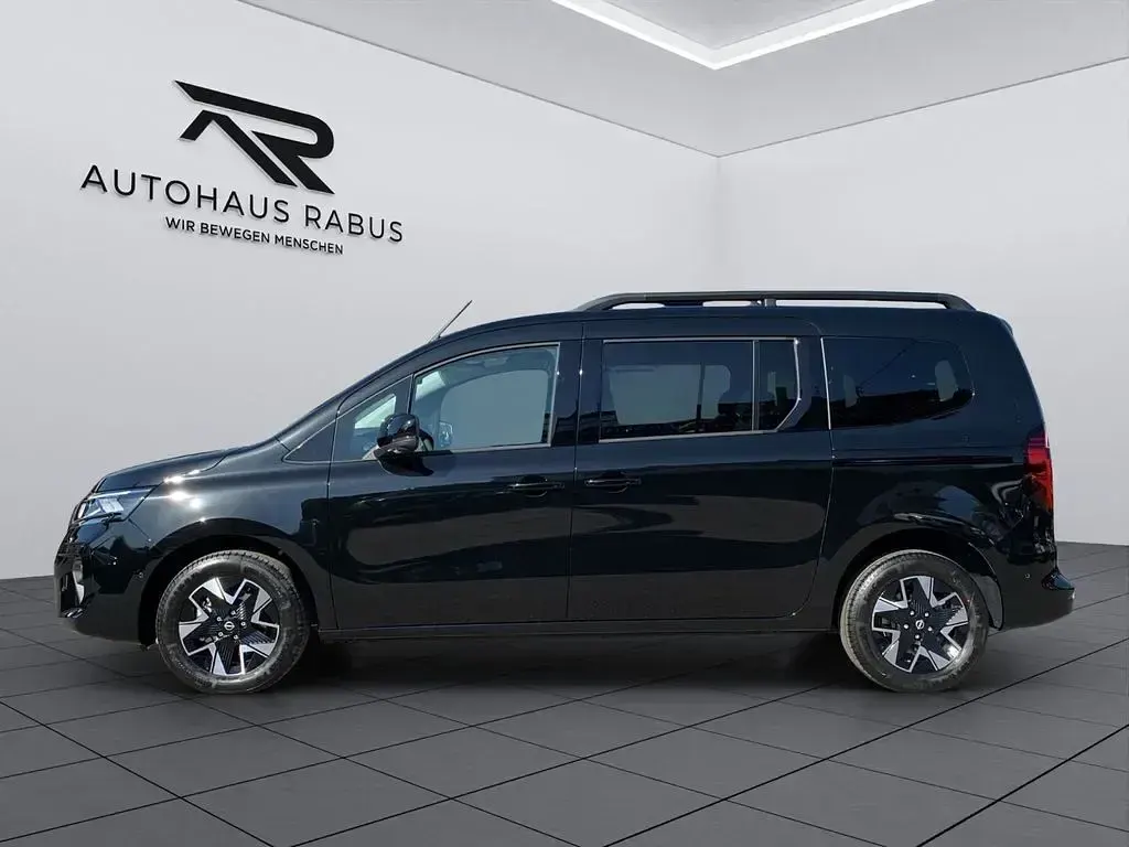 Neu Nissan Townstar Tekna 131 PS (96 kW) 2026 Schwarz Kombi