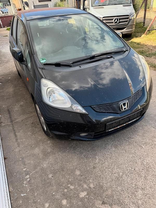 Schwarz Gebraucht 2010 Honda Jazz Kleinwagen | 1.999 € (Guter Preis) - Bild 1/4