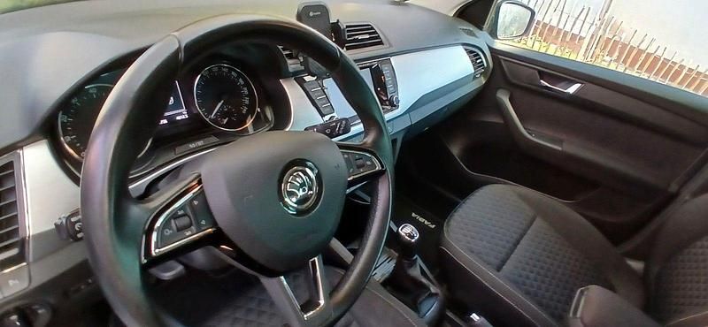 Gebraucht Skoda Fabia Cool Edition 95 PS (69 kW) 2017 Grau Limousine