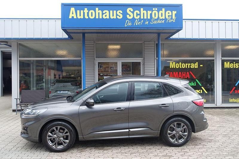 Gebraucht Ford Kuga ST-Line 150 PS (110 kW) 2023 Grau SUV