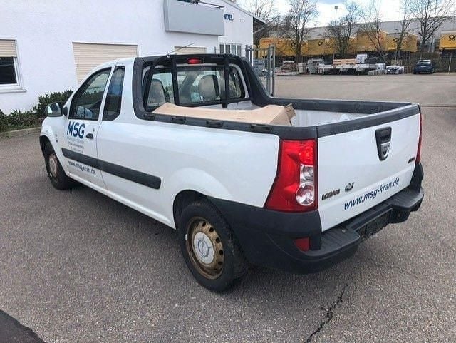 Używany Dacia Logan Pick-Up 88 KM (64 kW) 2011 Biały Pickup