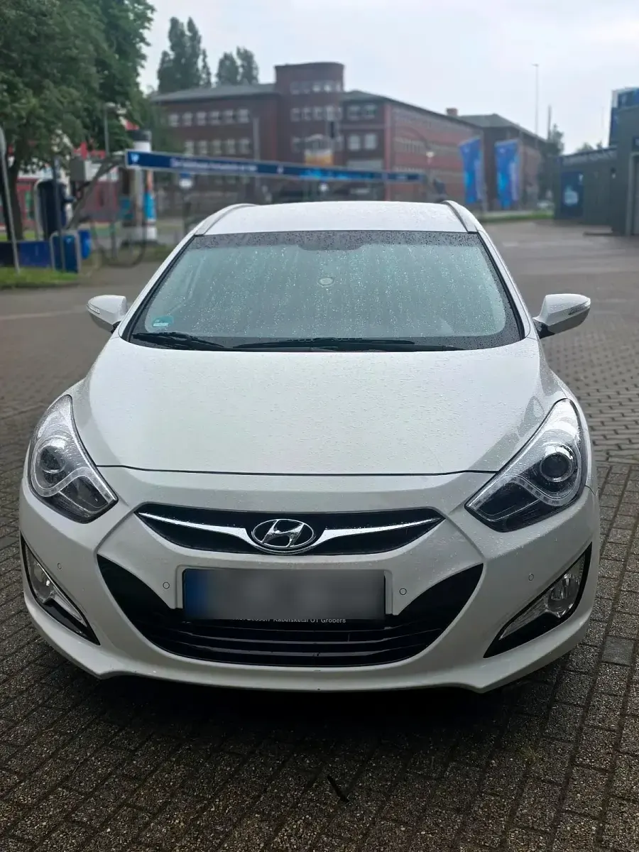 Gebraucht Hyundai i40 136 PS (100 kW) 2014 Weiß Kombi