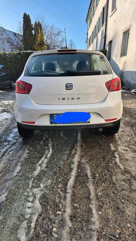 Gebraucht Seat Ibiza 85 PS (62 kW) 2010 Weiß Kleinwagen