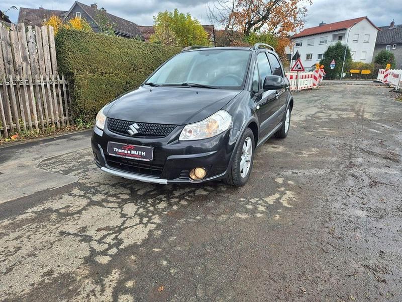 Schwarz Gebraucht 2009 Suzuki SX4 Club SUV | 4.900 € (Etwas zu teuer) - Bild 1/4