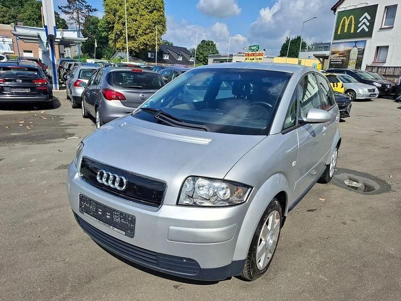 Second-hand Audi A2 75 CP (55 kW) 2000 Argintiu Hatchback