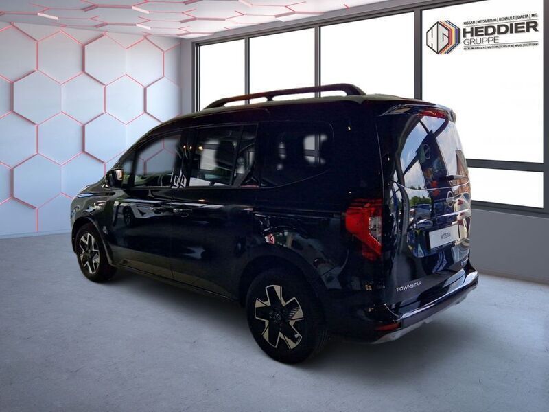 Gebraucht Nissan Townstar Tekna 89 kW (122 PS) 2024 Schwarz Van