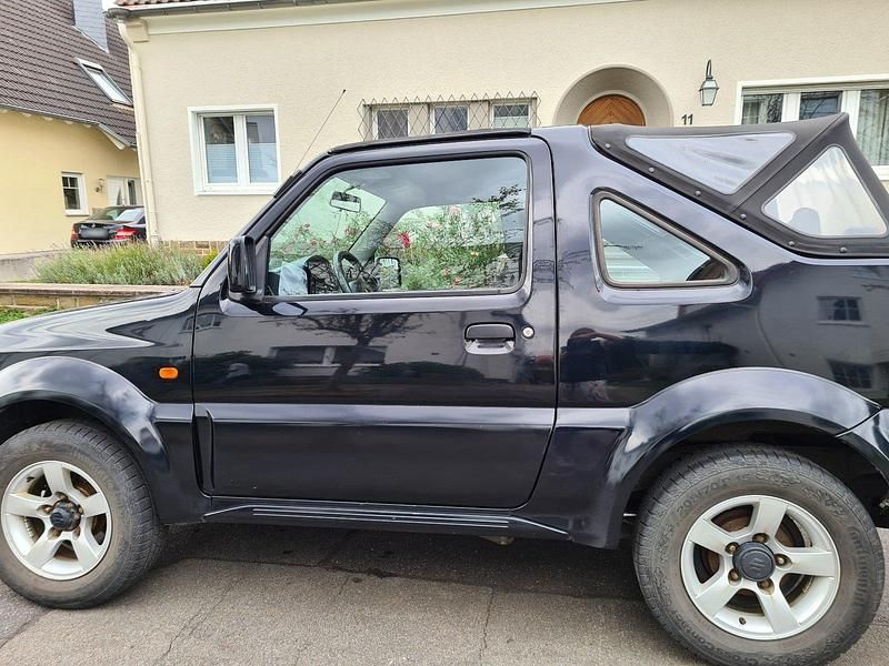 Gebraucht Suzuki Jimny 85 PS (62 kW) 2009 Schwarz SUV
