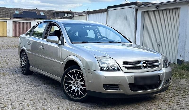 Grau Gebraucht 2003 Opel Vectra GTS Limousine | 2.990 € (Fairer Preis) - Bild 1/4