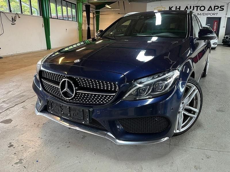 Blau Gebraucht 2015 Mercedes C220 AMG Limousine | 12.495 € (Fairer Preis) - Bild 1/4