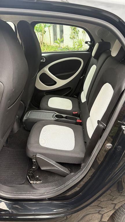 Gebraucht Smart ForFour Passion 71 PS (52 kW) 2015 Schwarz Kleinwagen