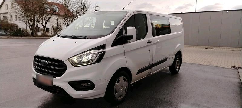 Gebraucht Ford Transit 130 PS (95 kW) 2022 Weiß Limousine