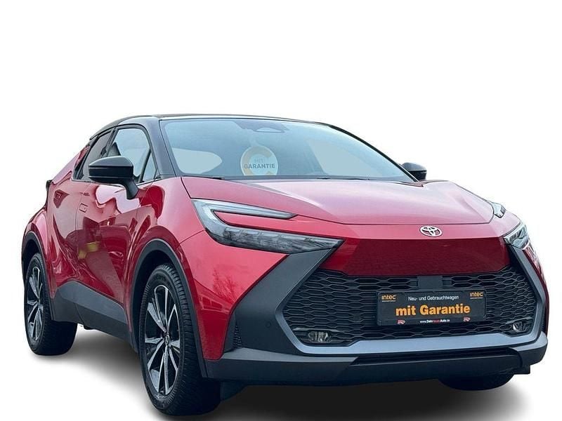 Gebraucht Toyota C-HR Team 152 PS (111 kW) 2024 Rot SUV