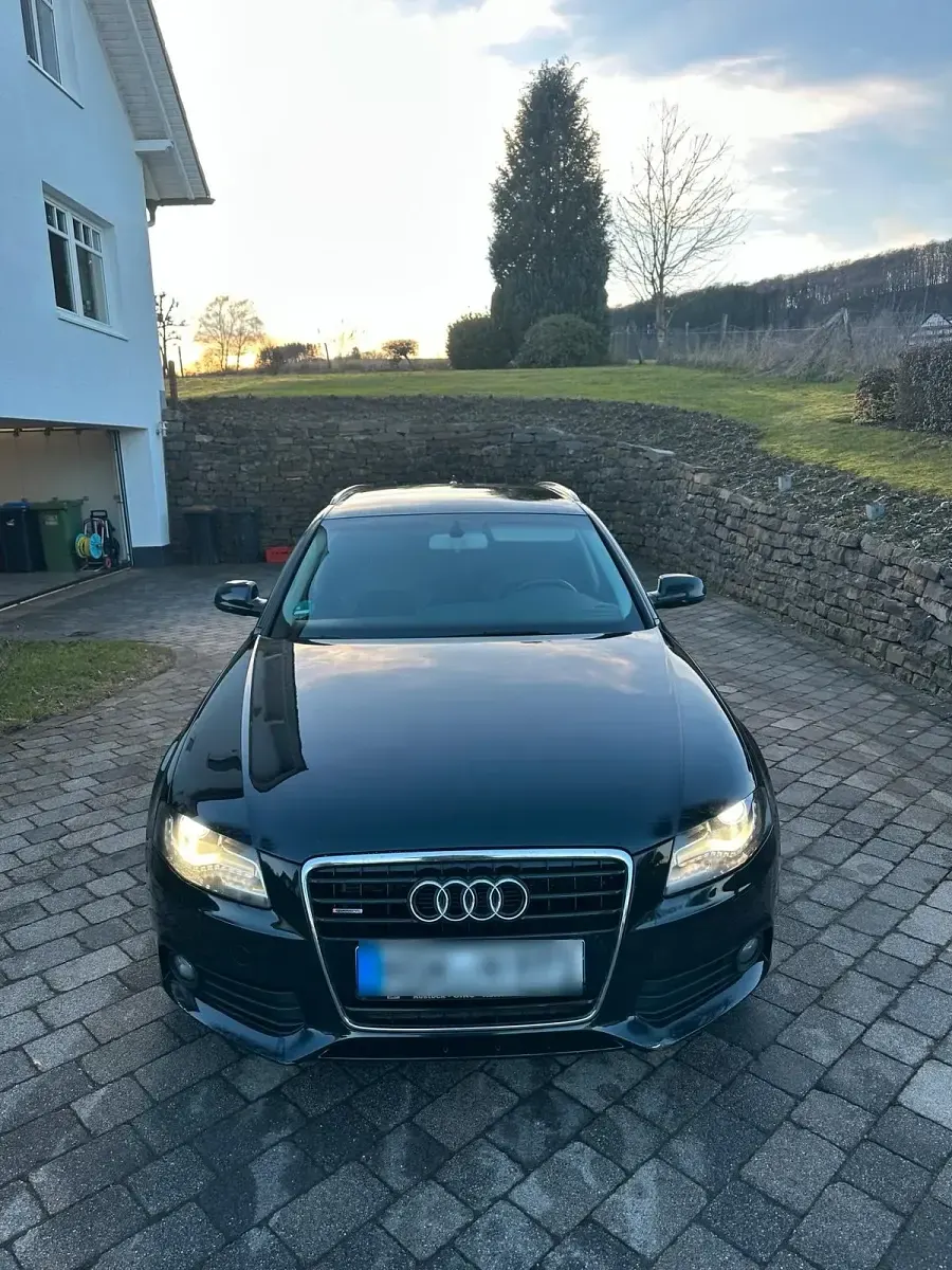 Używany Audi A4 240 KM (176 kW) 2010 Czarny Kombi