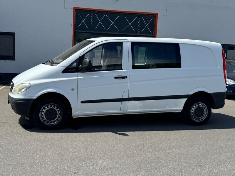 Weiß Gebraucht 2008 Mercedes Vito Van / Kleinbus | 1.999 € (Etwas zu teuer) - Bild 1/4