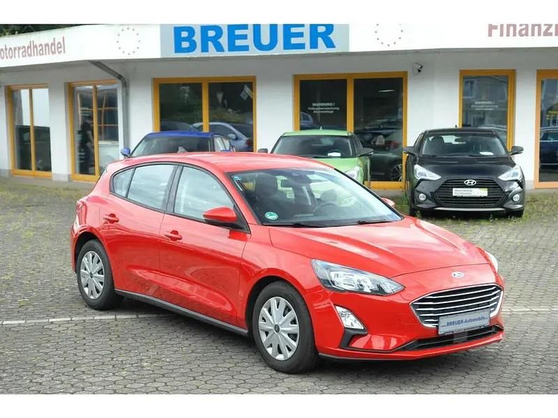 Gebraucht Ford Focus 95 PS (69 kW) 2021 Rot Limousine