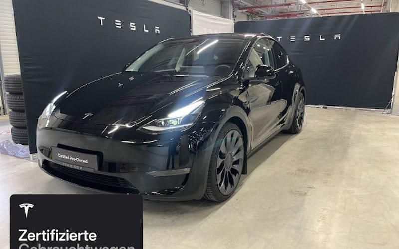 Schwarz Gebraucht 2022 Tesla Model Y Performance SUV | 37.000 € (Etwas zu teuer) - Bild 1/4