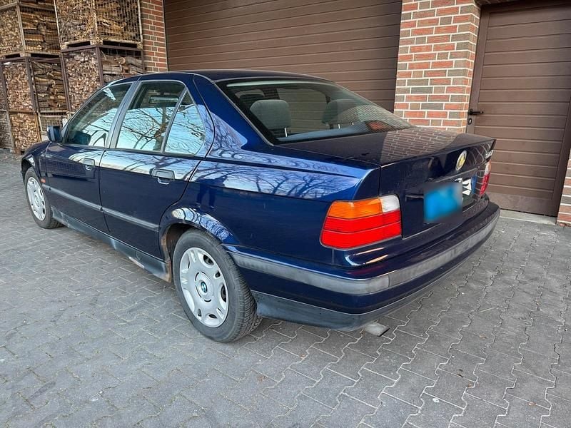 Brugt BMW 316 1996 Blå Sedan