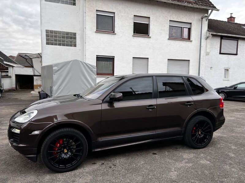Braun Gebraucht 2009 Porsche Cayenne GTS SUV | 17.999 € - Bild 1/4