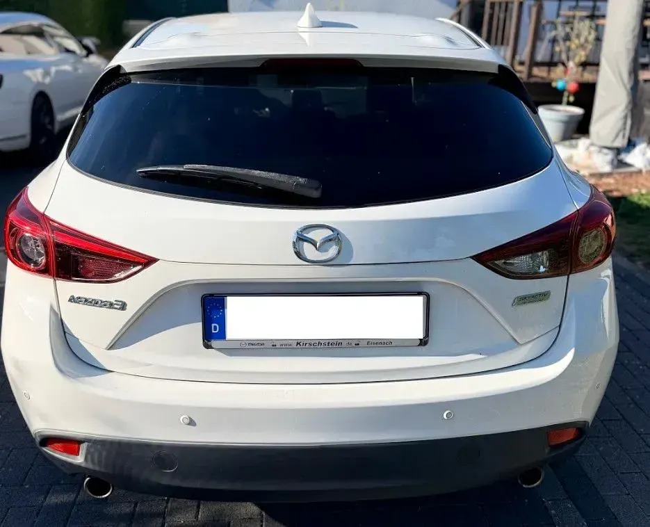 Gebraucht Mazda 3 Center-Line 120 PS (88 kW) 2016 Weiß Limousine