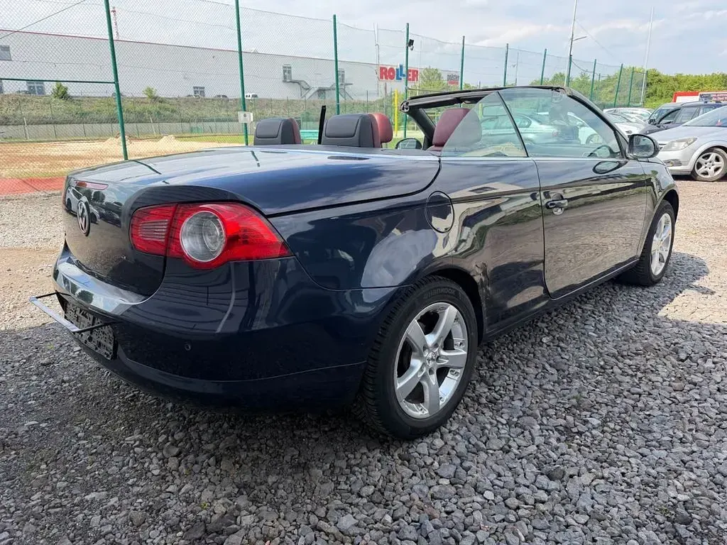 Używany VW Eos 150 KM (110 kW) 2006 Niebieski Kabriolet