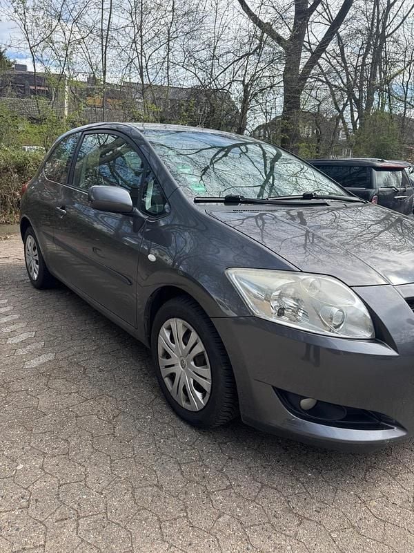 Gebraucht Toyota Auris 124 PS (91 kW) 2008 Grau Kleinwagen