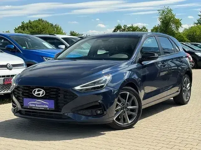 Gebraucht Hyundai i30 Advantage 101 PS (74 kW) 2025 Meta blue Limousine