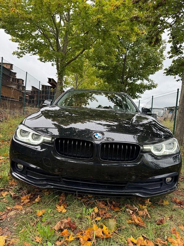 Gebraucht BMW 320 Efficient Dynamics 163 PS (119 kW) 2019 Schwarz Kombi