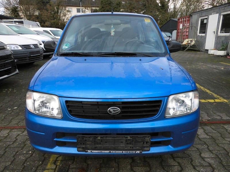 Blau Gebraucht 2003 Daihatsu Cuore Kleinwagen | 490 € (Superpreis) - Bild 1/4