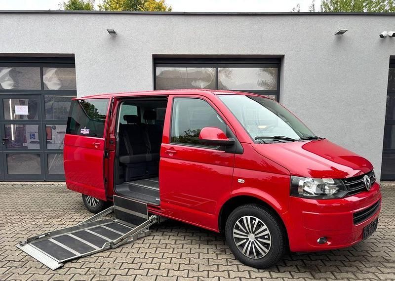 Salsa red Gebraucht 2013 VW T5 Van | 24.950 € (Teuer) - Bild 1/4