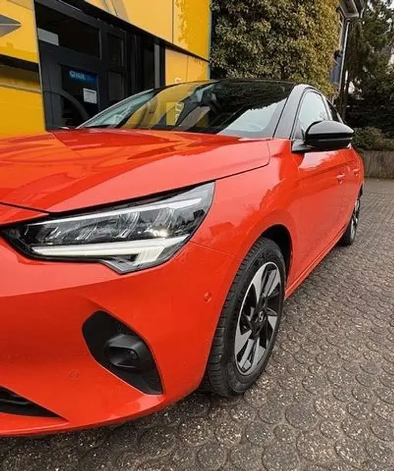 Używany Opel Corsa-e Edition 100 kW (136 KM) 2020 Pomarańczowy Hatchback