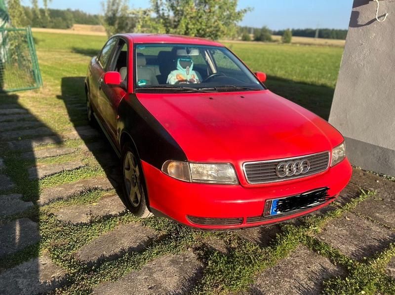 Rot Gebraucht 1996 Audi A4 Limousine | 750 € (Superpreis) - Bild 1/4