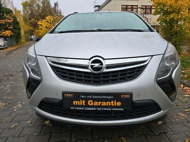 Silber Gebraucht 2015 Opel Zafira Tourer Edition Van / Kleinbus | 6.999 € (Fairer Preis) - Bild 1/4