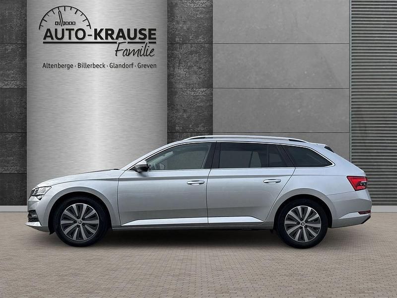 Gebraucht Skoda Superb Style 218 PS (160 kW) 2022 Silber Kombi