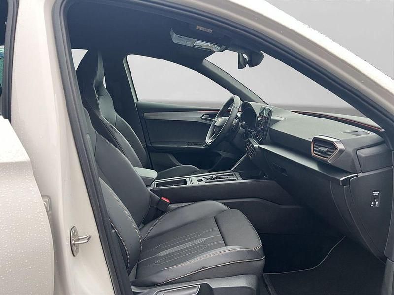 Gebraucht Cupra Leon VZ 310 PS (228 kW) 2022 Weiß Limousine