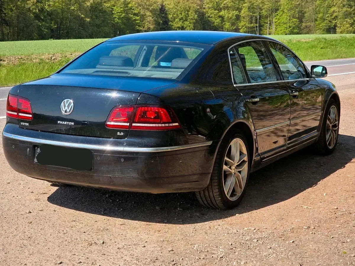Gebraucht VW Phaeton 245 PS (180 kW) 2014 Schwarz Limousine