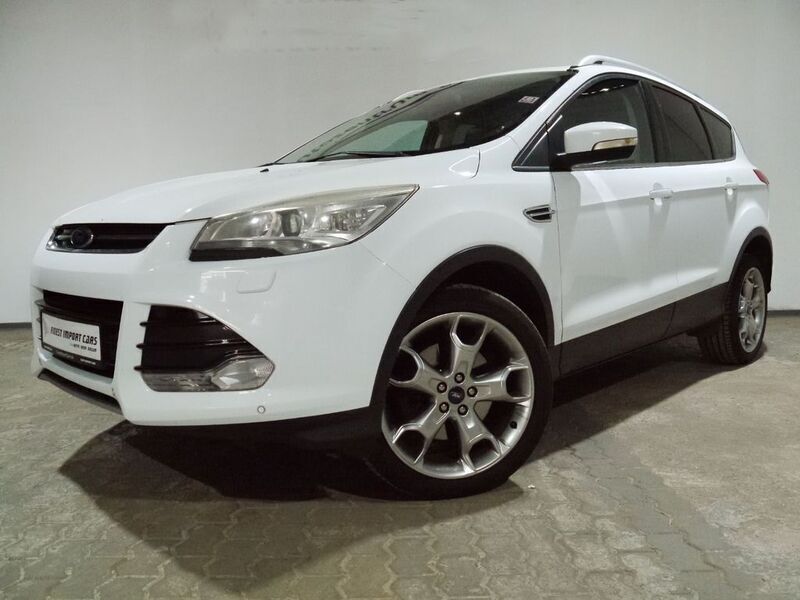 Weiß Gebraucht 2015 Ford Kuga Titanium SUV | 7.000 € - Bild 1/4