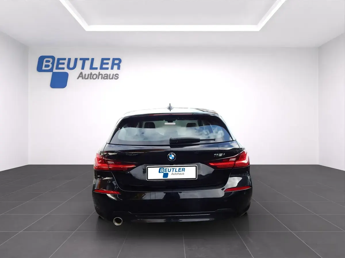 Gebraucht BMW 118 Sport Line 140 PS (102 kW) 2021 Schwarz Kleinwagen