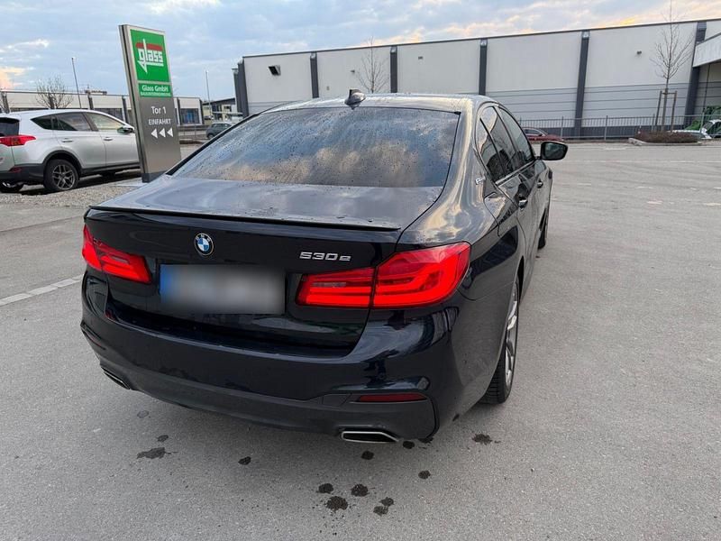 Gebraucht BMW 530e Shadowline 252 PS (185 kW) 2019 Schwarz Limousine