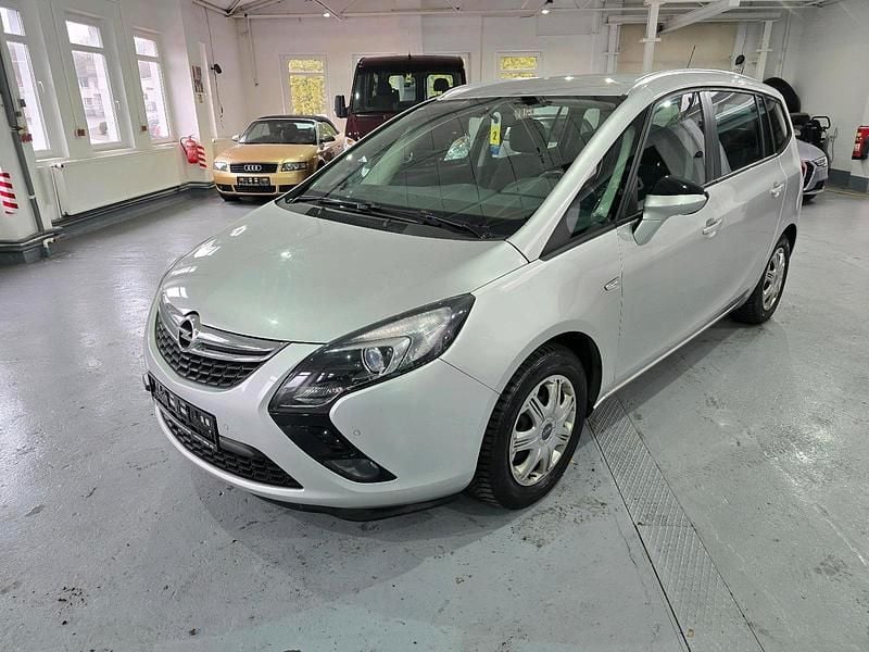 Gebraucht Opel Zafira Tourer 140 PS (102 kW) 2012 Silber Van / Kleinbus