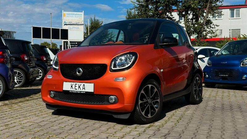 Lavaorange & deepblack Gebraucht 2015 Smart ForTwo Coupé Passion Coupé | 9.790 € (Etwas zu teuer) - Bild 1/4