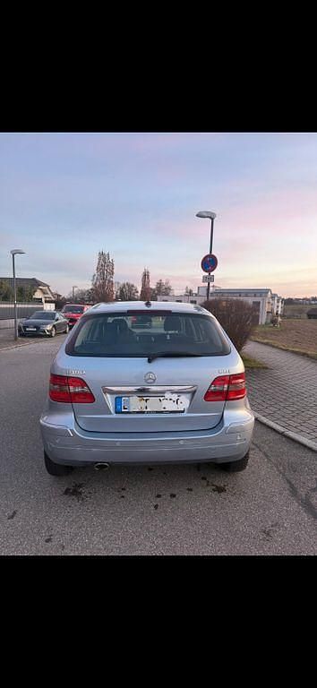 Gebraucht Mercedes B180 109 PS (80 kW) 2007 Blau Van / Kleinbus
