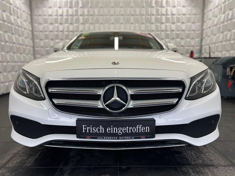 Gebraucht Mercedes E250 Avantgarde 211 PS (155 kW) 2018 Weiß Kombi