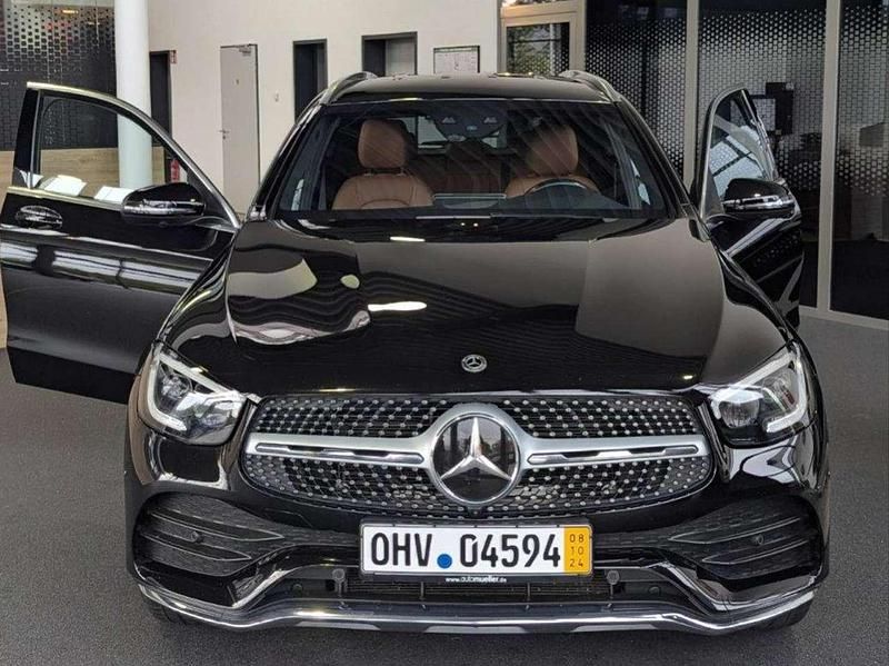 Schwarz Gebraucht 2019 Mercedes GLC400d AMG SUV | 37.500 € (Teuer) - Bild 1/4