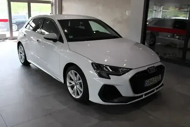 Gebraucht Audi A3 S-Line 150 PS (110 kW) 2025 Gletscherweiss Kombi
