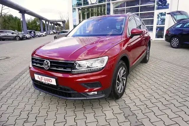 Gebraucht VW Tiguan Sound 179 PS (131 kW) 2017 Rot SUV