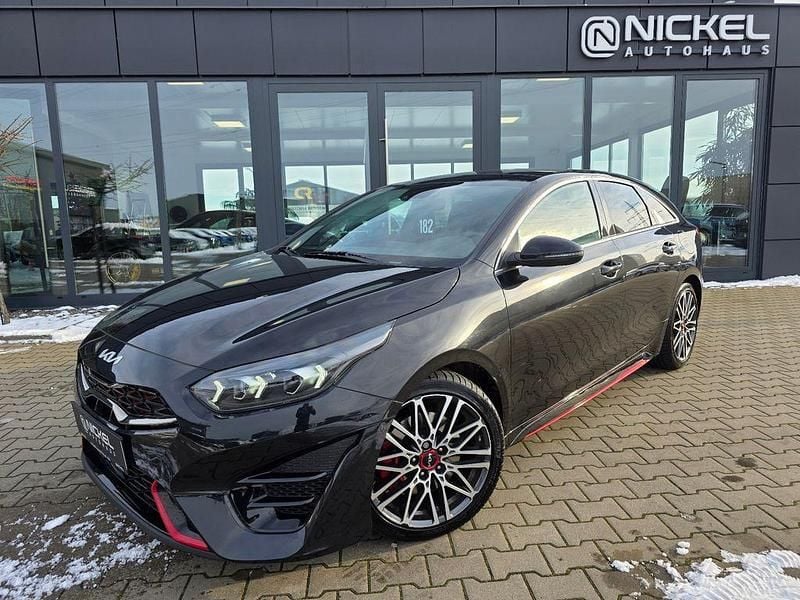 Gebraucht Kia ProCeed 204 PS (150 kW) 2023 Schwarz Limousine