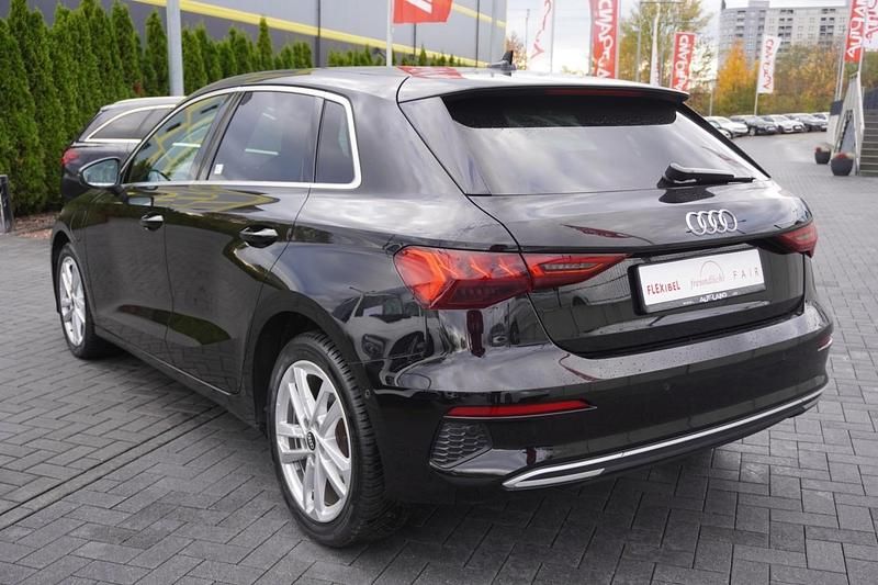 Gebraucht Audi A3 Sportback e-tron Advanced 204 PS (150 kW) 2021 Schwarz Kleinwagen