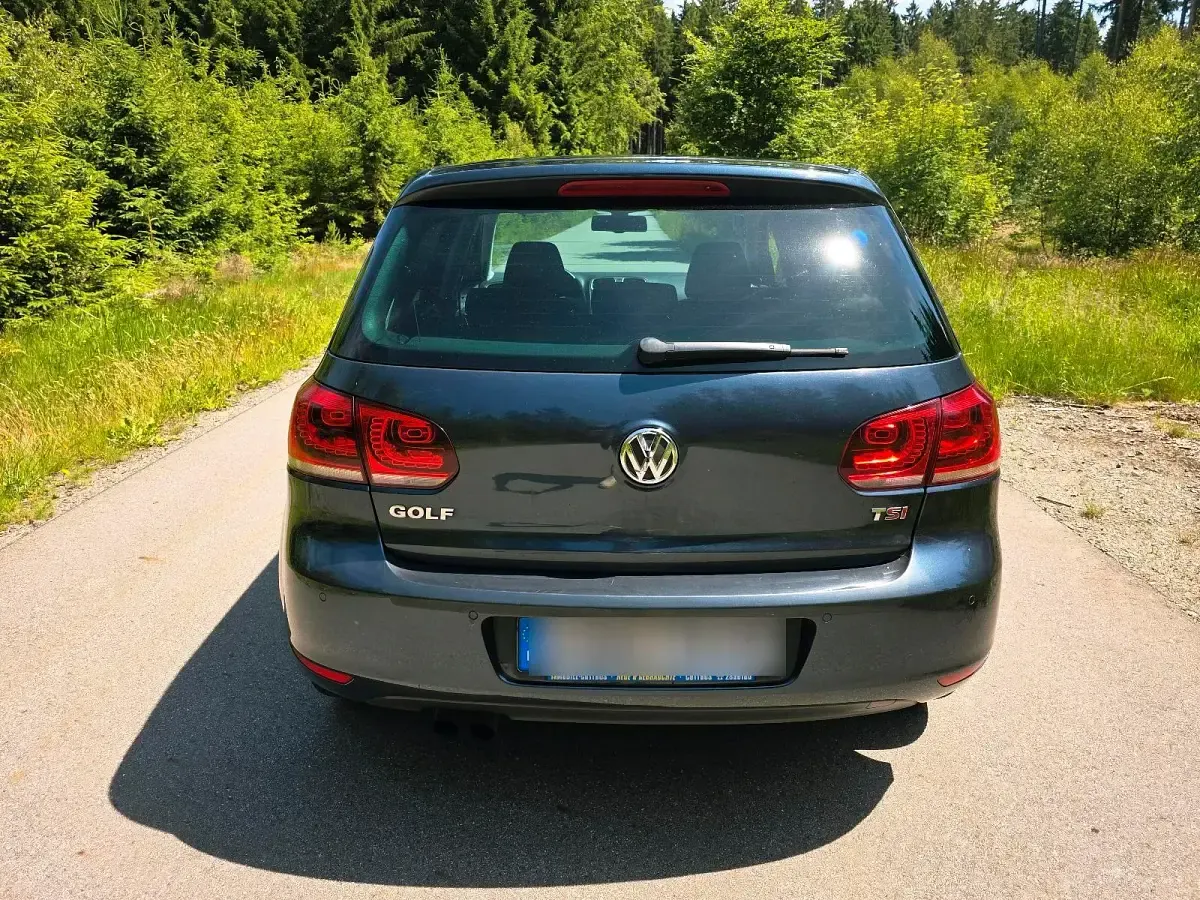 Gebraucht VW Golf VI 160 PS (117 kW) 2010 Blau Kleinwagen