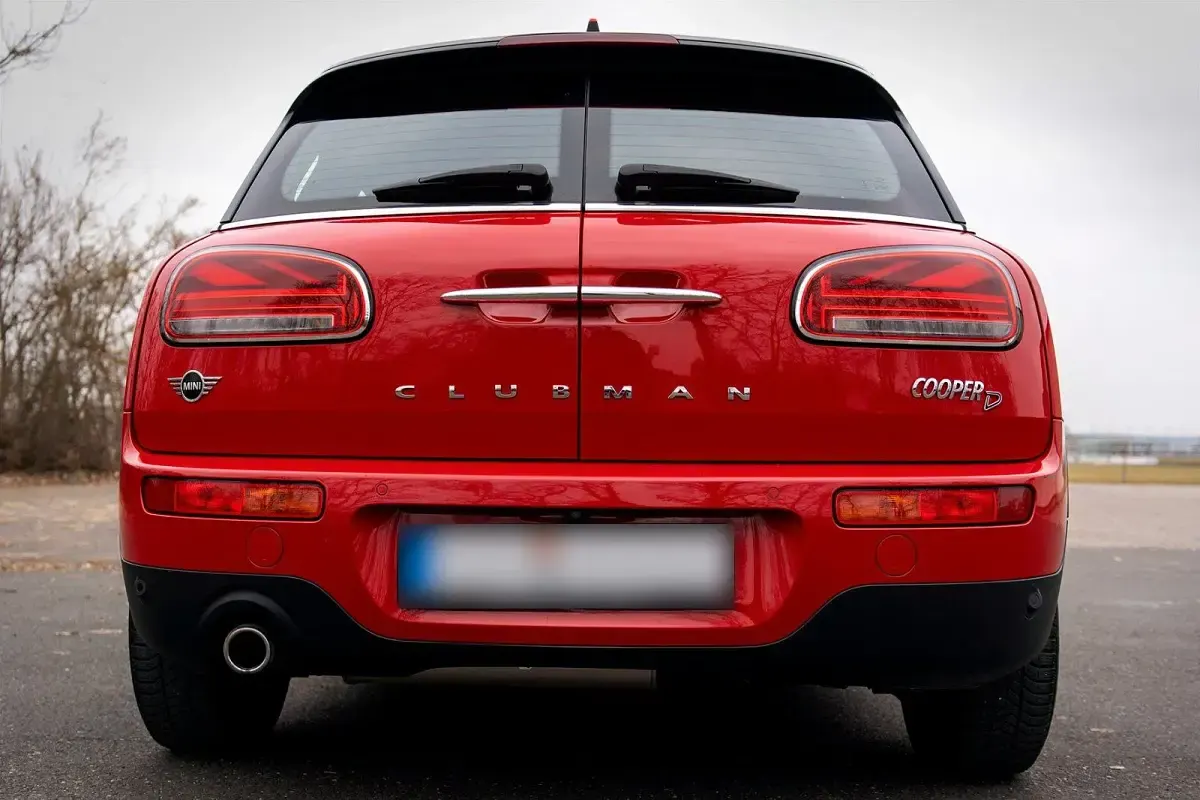 Gebraucht Mini Cooper D Clubman 150 PS (110 kW) 2020 Rot Kombi